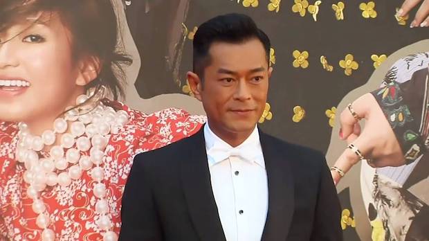 เผยภาพ ‘กู่เทียนเล่อ’ ในกองถ่าย ติดดินเรียบง่าย ไม่มีผู้ช่วยแม้แต่คนเดียว!!