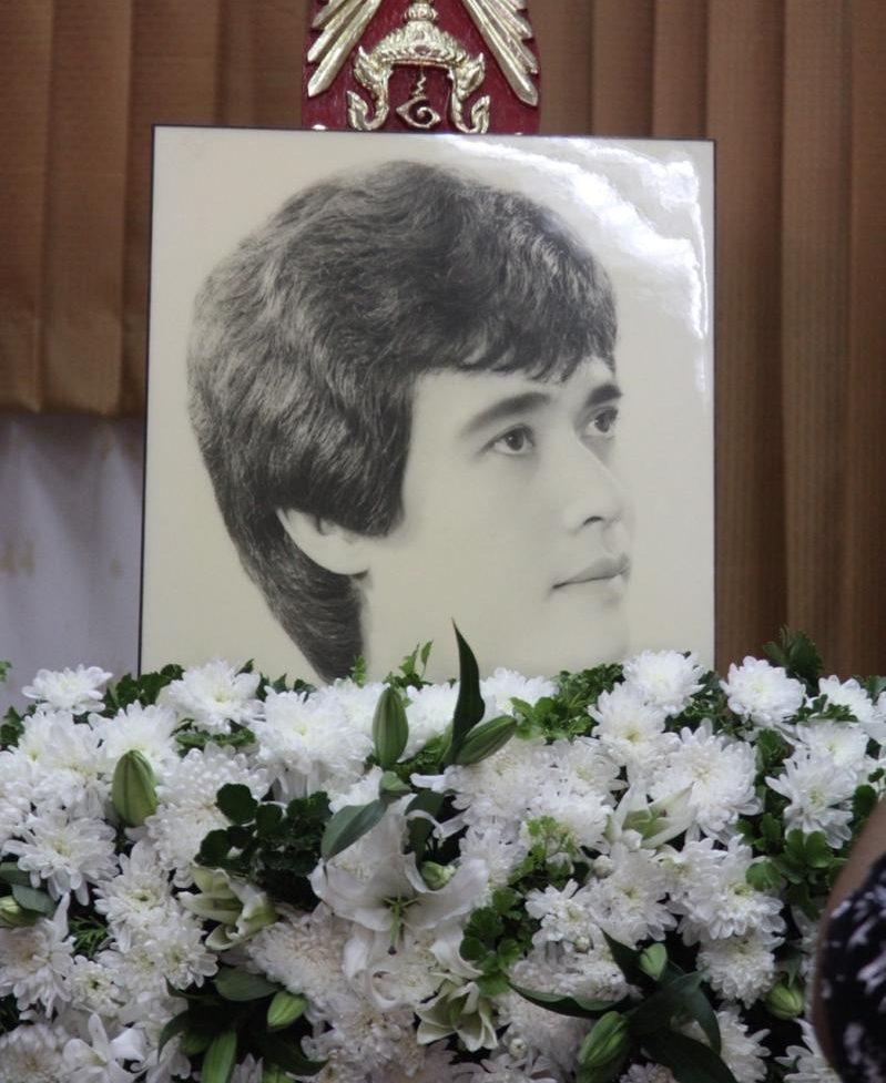 ตือ สุวพันธ์ ภรรยา เด่น ดอกประดู่ เปิดใจถึงสาเหตุการเสียชีวิต ตือ สุวพันธ์ ภรรยา เด่น ดอกประดู่ เปิดใจถึงสาเหตุการเสียชีวิต