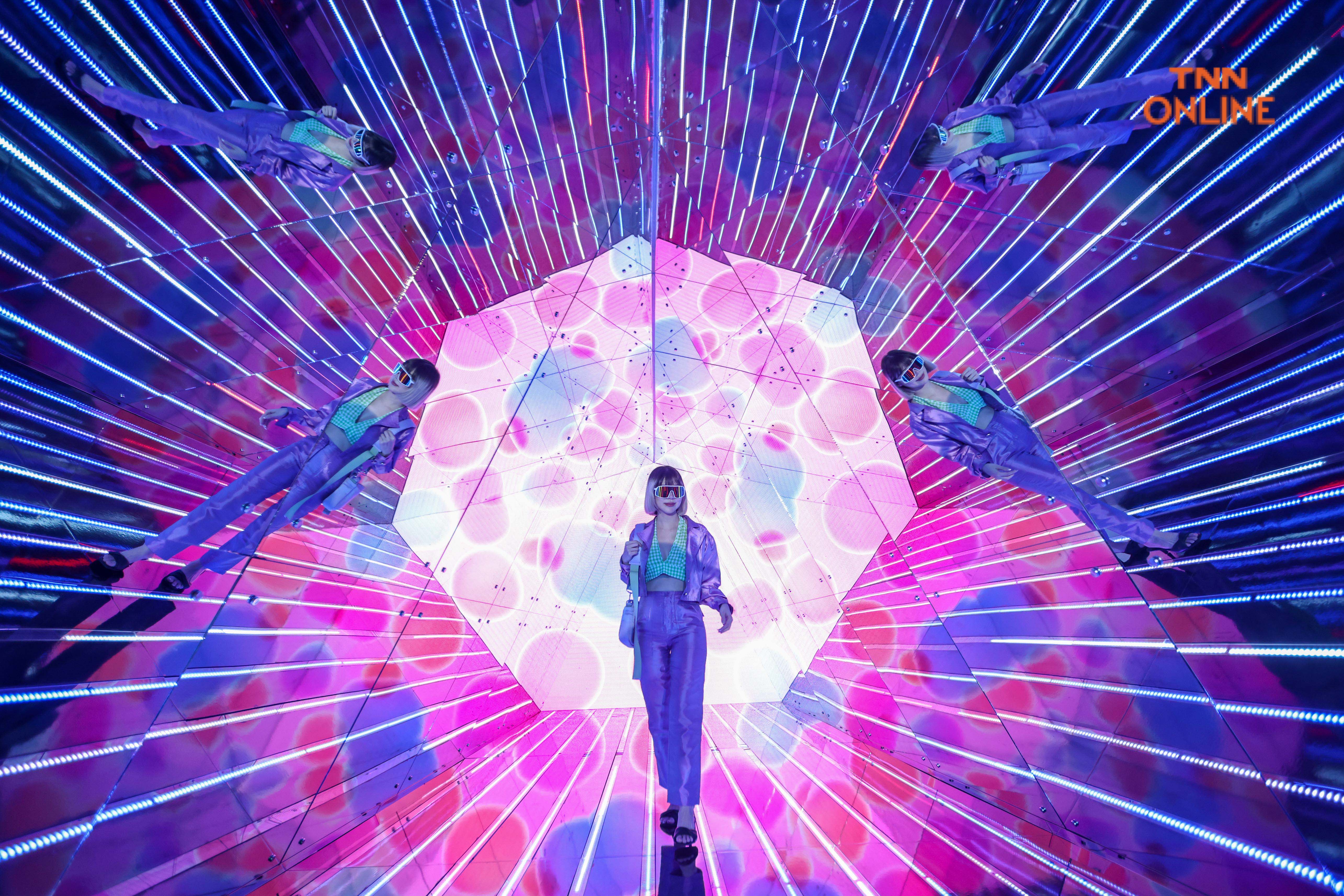 ไอคอนสยามโชว์ต้นคริสต์มาสพลังงานสะอาดลดมลพิษสู่ชั้นบรรยากาศ