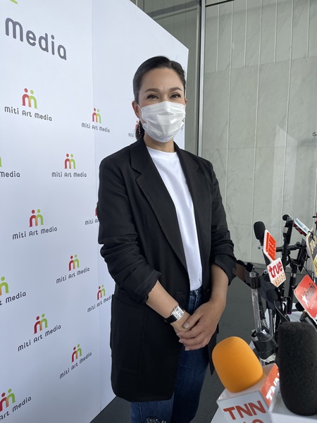 แหม่ม คัทลียา ปลื้ม!!  คนชมลูกชายหล่อ ส่วนจะเข้าวงการไหม ให้ลูกตัดสินใจเอง