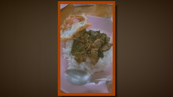 ชาวเน็ตแซะ “โบว์ เบญจวรรณ” ต่อกับคลิปทานกะเพรา  (มีคลิป)