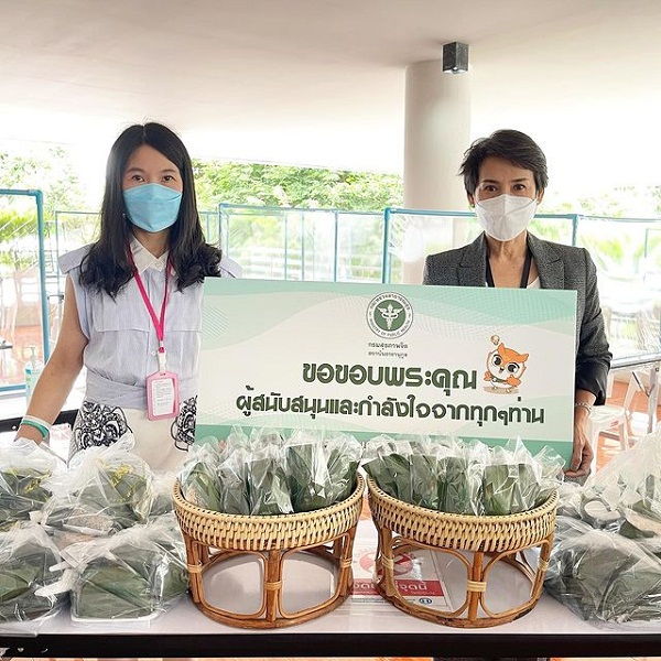 “ปู ปริศนา” เผยความรู้สึกหลังเป็นจิตอาสาช่วยเหลือผู้พิการทางสายตาได้รับวัคซีน (มีคลิป) 