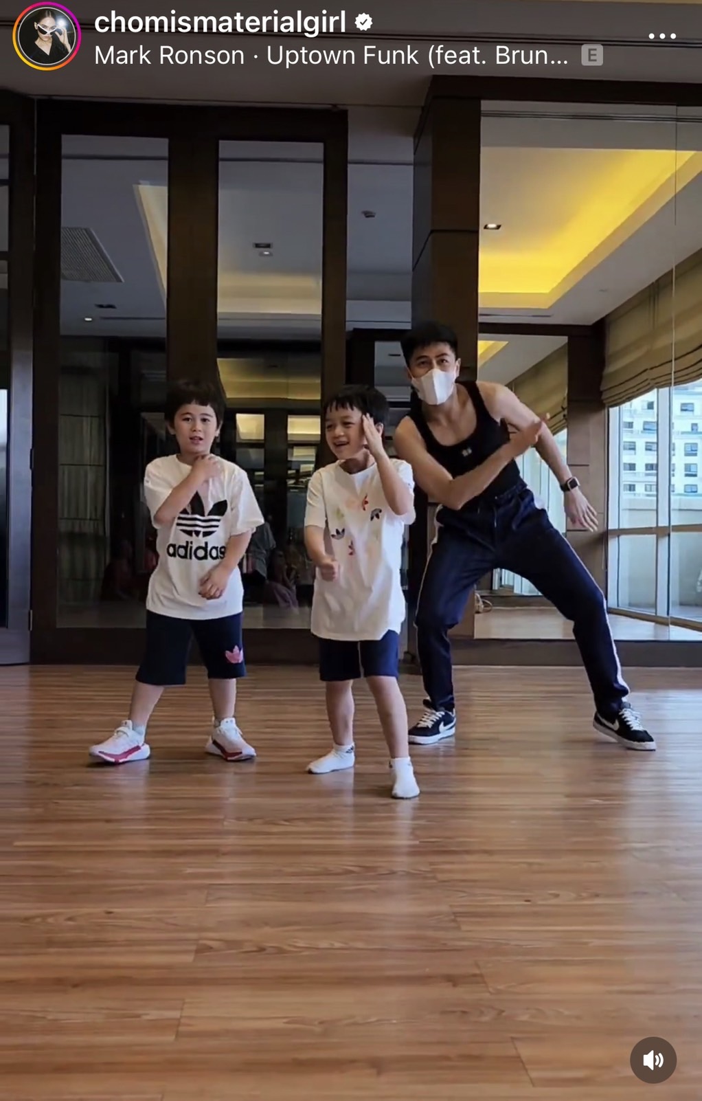 อุ๊ยยยน่ารัก น้องเกล แย่งซีนพี่ สายฟ้า-พายุ  ขณะออกสเต็ปแดนซ์ 