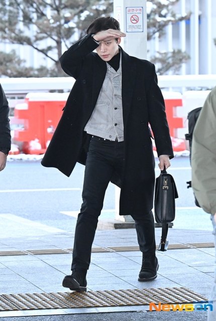 ถึงไทยแล้ว!! 'อีจุนโฮ - ยุนอา' พระนางเกาหลี ลัดฟ้าถ่ายทำซีรีส์ King the Land ในไทย ถึงไทยแล้ว!! 'อีจุนโฮ - ยุนอา' พระนางเกาหลี ลัดฟ้าถ่ายทำซีรีส์ King the Land ในไทย