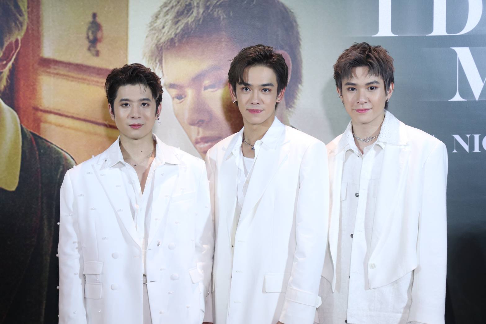 สุดพิเศษ! 3 เทพ TRINITY เปิดตัวเพลงใหม่ ด้านแฟนๆส่ง #IDontMissYou_GalaNight ติดเทรนด์ทวิตเตอร์ สุดพิเศษ! 3 เทพ TRINITY เปิดตัวเพลงใหม่ ด้านแฟนๆส่ง #IDontMissYou_GalaNight ติดเทรนด์ทวิตเตอร์