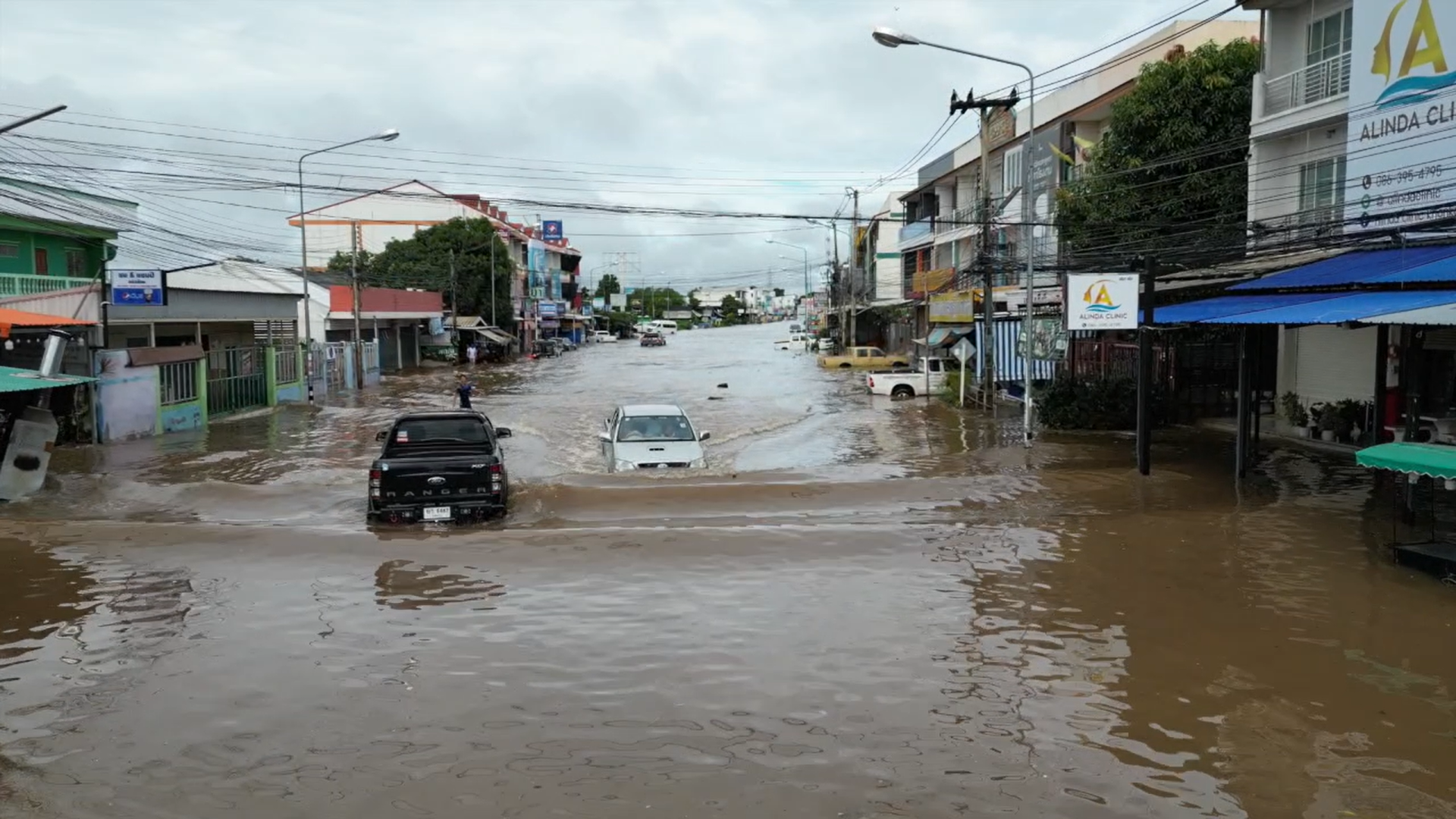 ขอนแก่น อ่วม! ฝนตกหนัก 180 มิลลิเมตร น้ำท่วมเมืองขอนแก่น ขอนแก่น อ่วม! ฝนตกหนัก 180 มิลลิเมตร น้ำท่วมเมืองขอนแก่น