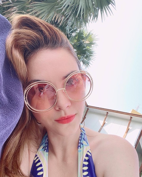 แมท ภีรนีย์ ประกาศกักตัว 14 วัน หลังเพื่อนยืนยันติดเชื้อโควิด-19!!