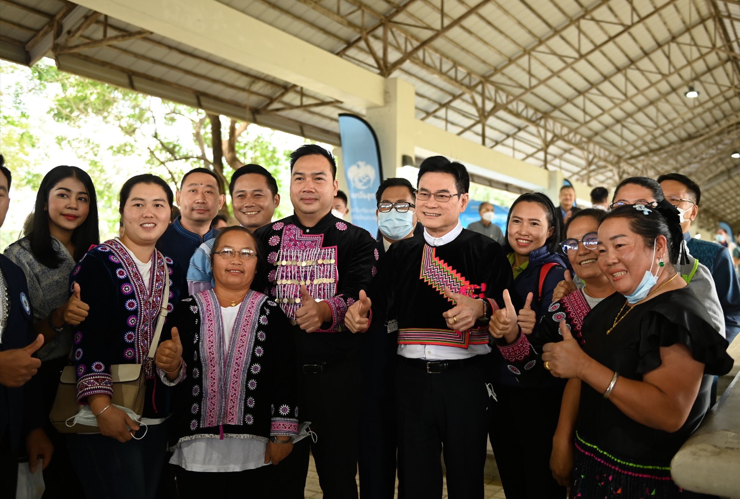 ม้ง Economic Leaders 2022 ยืนยันพาณิชย์ฯ พร้อมสนับสนุนสู่ตลาดโลก ม้ง Economic Leaders 2022 ยืนยันพาณิชย์ฯ พร้อมสนับสนุนสู่ตลาดโลก