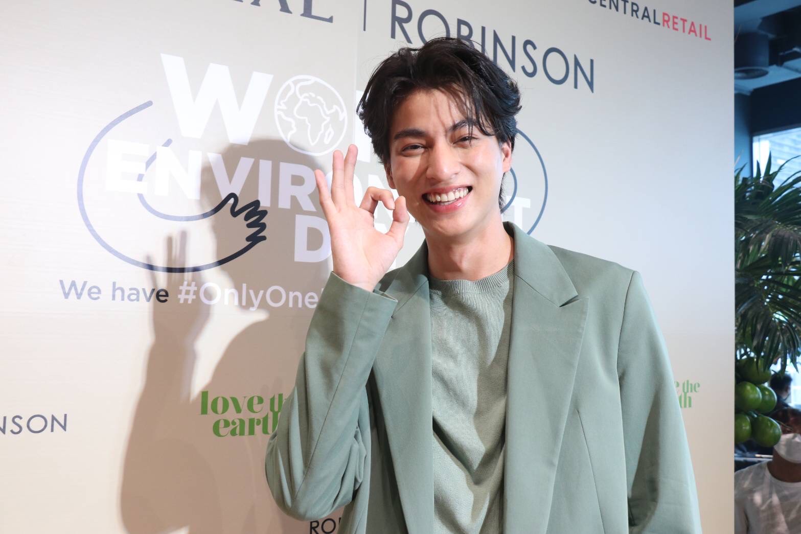 กลัฟ คณาวุฒิ ตอบแล้ว! ได้ติดต่อ มิว ศุภศิษฏ์ บ้างไหม? หลังแฟนๆ คิดถึงความฮอต