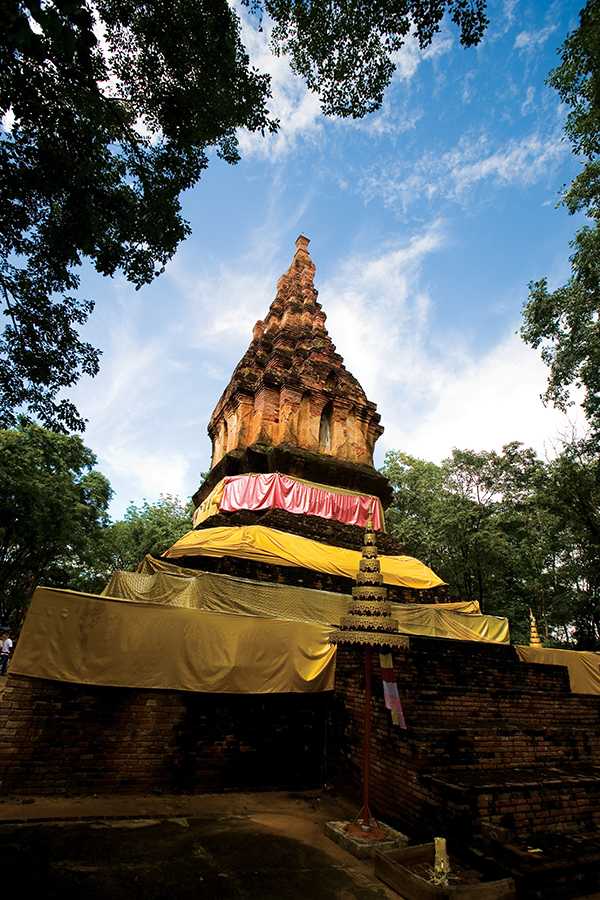 10 ที่เที่ยวชัยภูมิ 2565 ตะลุยธรรมชาติ ชมทุ่งดอกกระเจียว