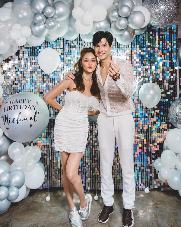 หวานไม่ไหว “ปุ๊กลุก” อัดคลิปถาม “ไมค์ ภัทรเดช” เป็นแฟนกันไหม (มีคลิป)