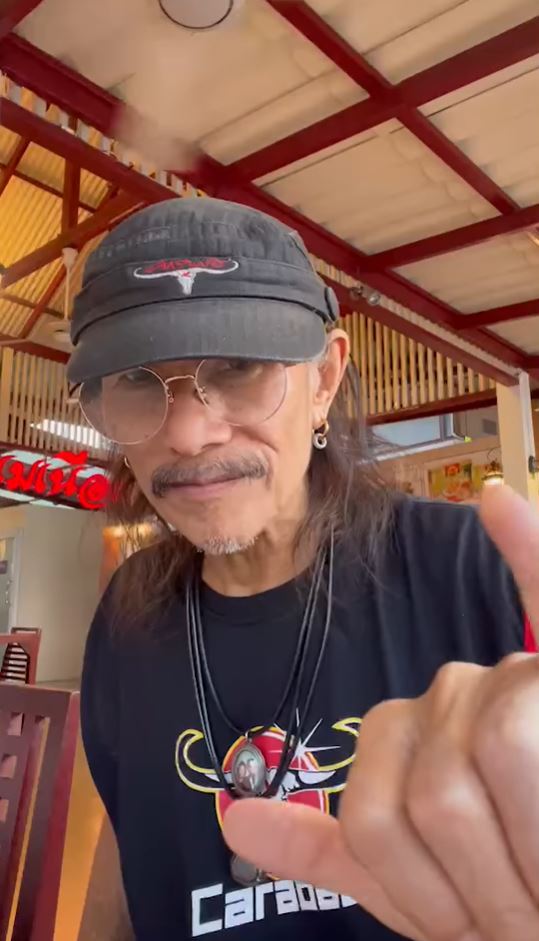 แอ๊ด คาราบาว เผยสาเหตุถูกหามลงจากเวทีด่วน ขณะร้องเพลง