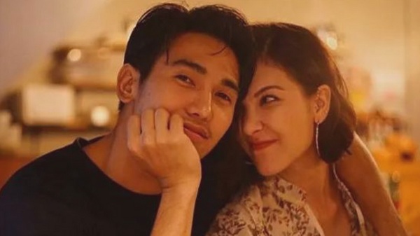 ชาวเน็ตแซะ “โบว์ เบญจวรรณ” ต่อกับคลิปทานกะเพรา  (มีคลิป)