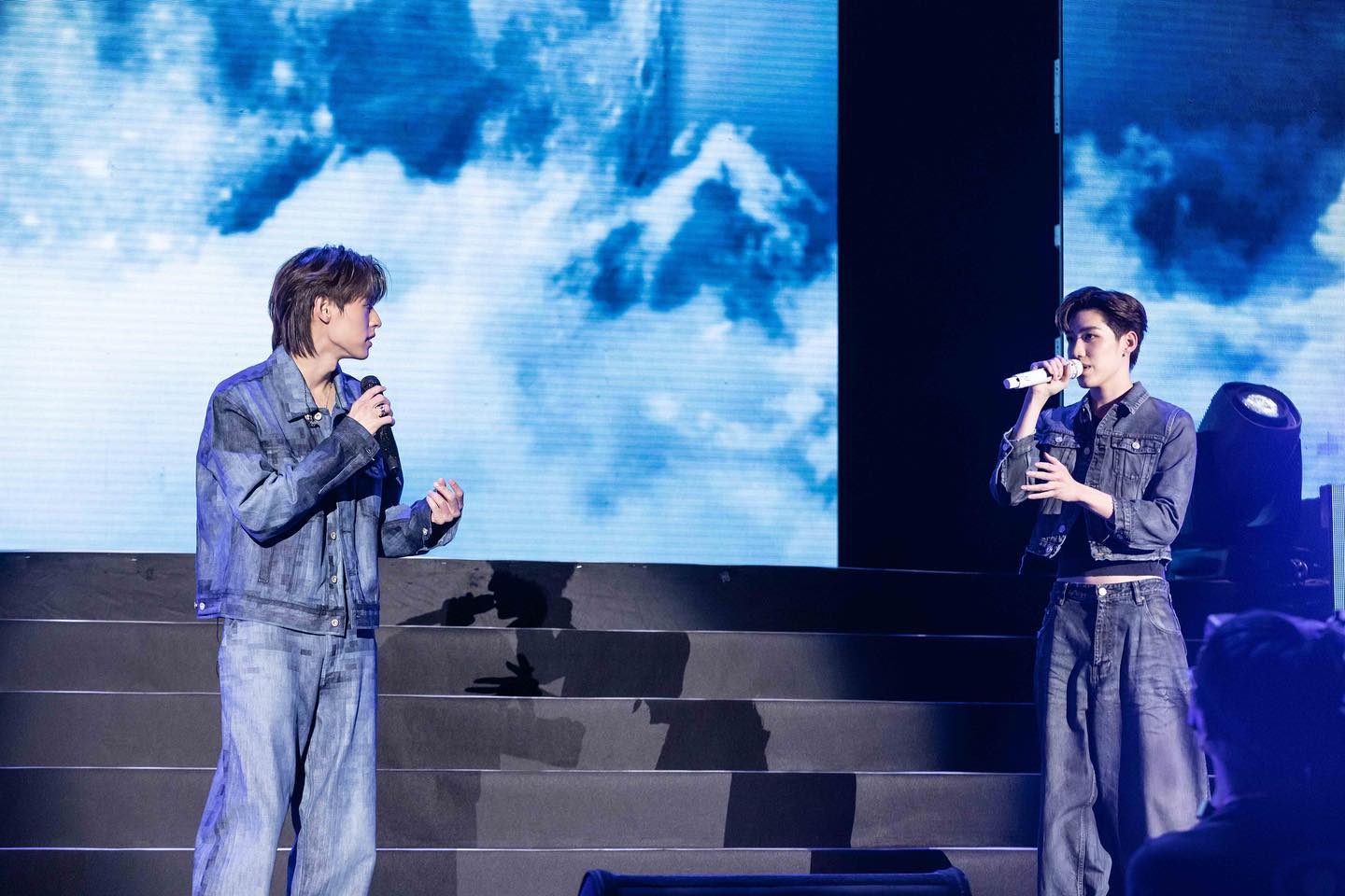 แสดงความยินดี บิวกิ้น พุฒิพงศ์ เผยภาพชุดครุย เรียนจบด้วยเกียรตินิยมอันดับ 2