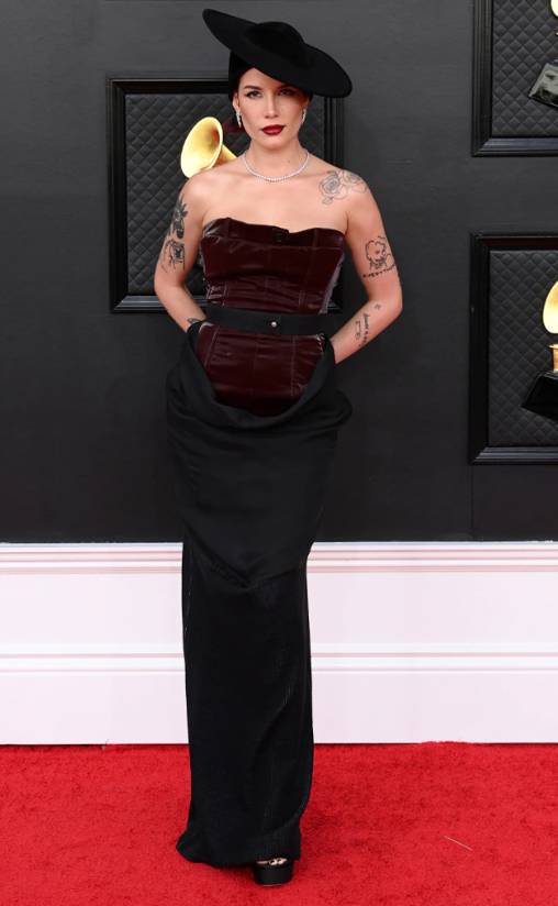 บิลลี ไอลิช, โอลิเวีย รอดริโก และ ดัว ลิปา นำทีมศิลปินเฉิดฉายบนพรมแดงงาน Grammy Awards ครั้งที่ 64