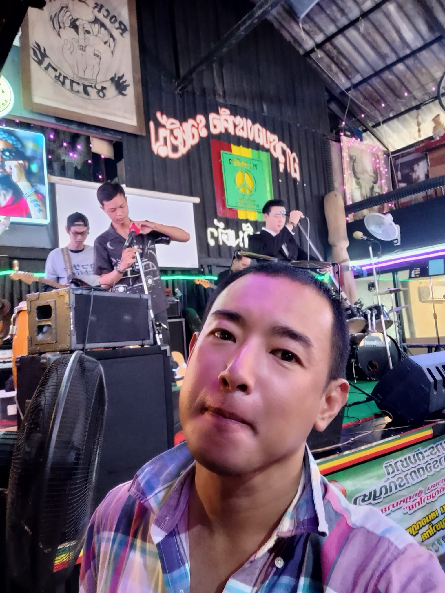 “ฟ้าว์เฟี้ยว-เฟี้ยว์ฟ้าว” ดึงตัว “อาทิตย์ ริว” เล่น MV แพ้เป็นแค่คำเท่านั้น (มีคลิป)