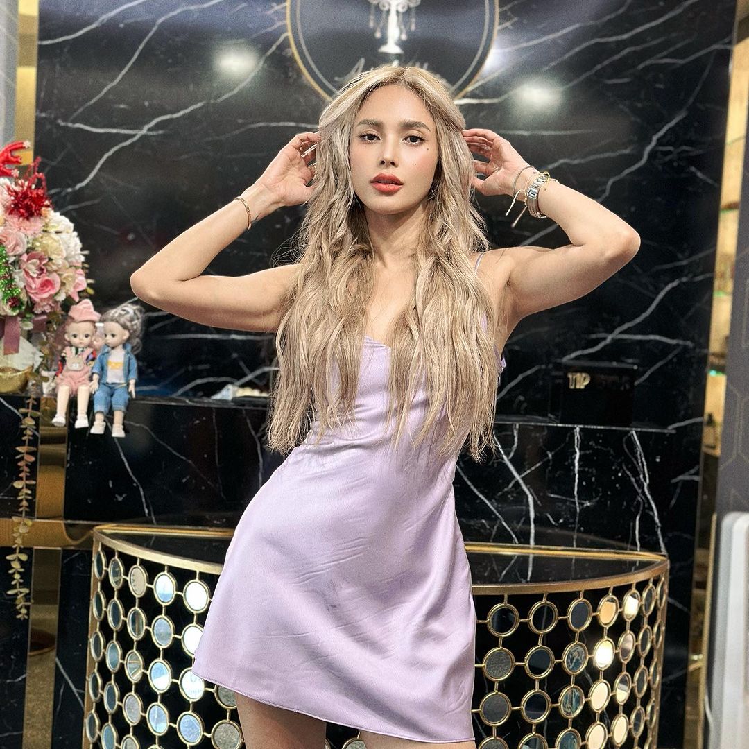 แม่อุ้ม ลักขณา เคลื่อนไหวอีกครั้ง ขออยู่เคียงข้างลูกสาว  (มีคลิป)