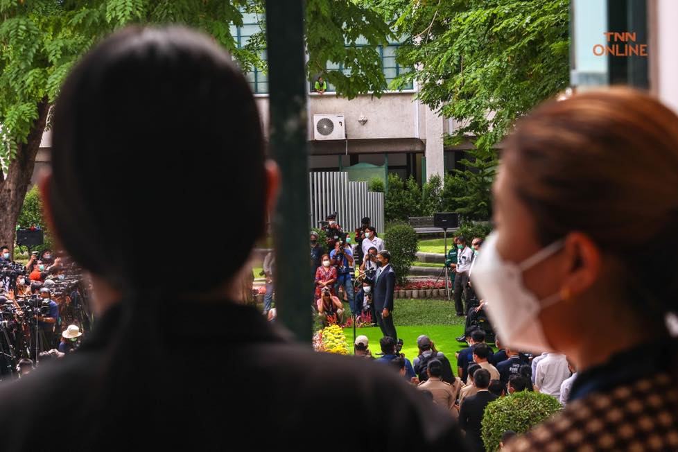 ชัชชาติ เปิดตัวรองผู้ว่าฯกทม. ย้ำนโยบายโปร่งใส ลงพื้นที่สัญจรห้ามทำป้ายต้อนรับ