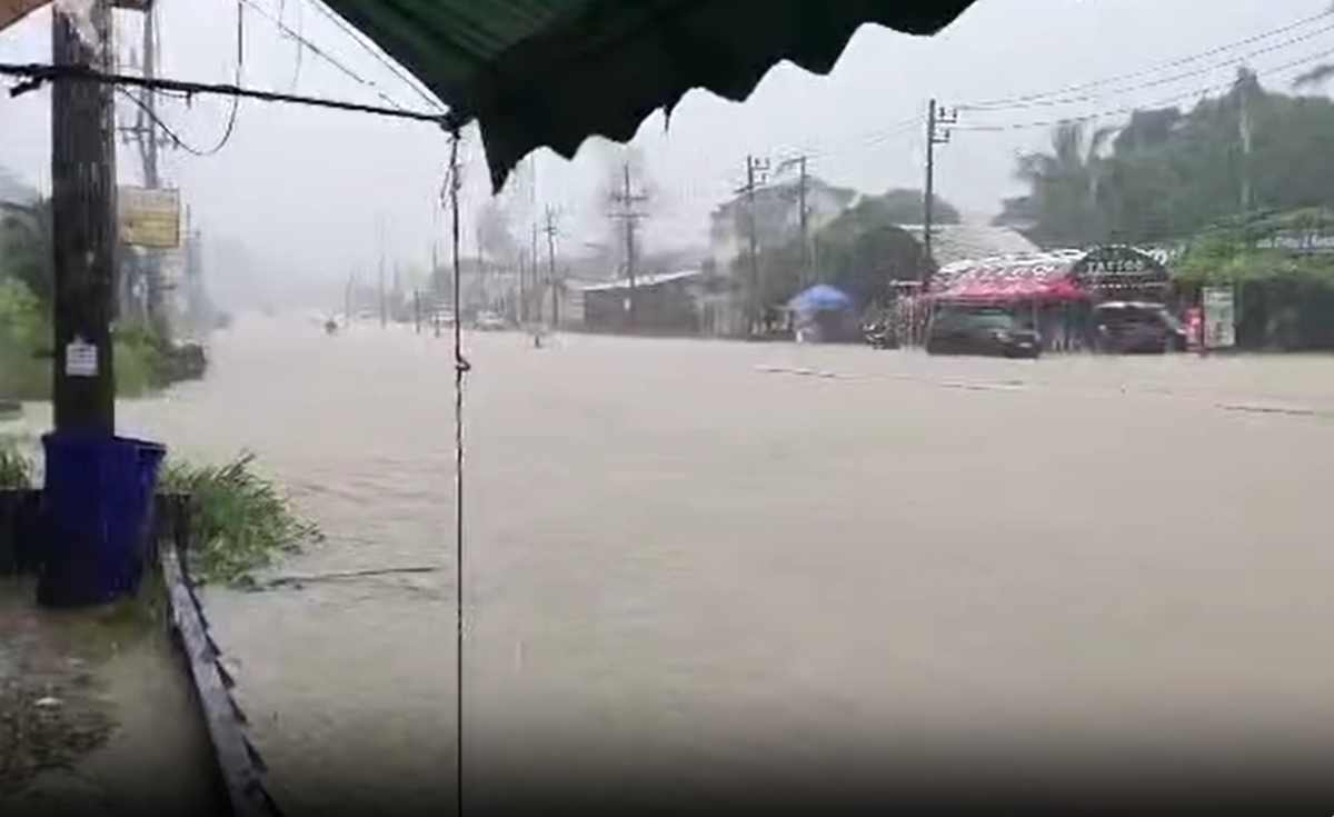ฝนถล่ม เกาะลันตา น้ำท่วมดินสไลด์ ฝนถล่ม เกาะลันตา น้ำท่วมดินสไลด์