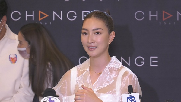 แพนเค้ก  ชีวิตแต่งงานยังต้องปรับตัว เผย แม่แพม อยากได้ลูกแฝด  (มีคลิป)