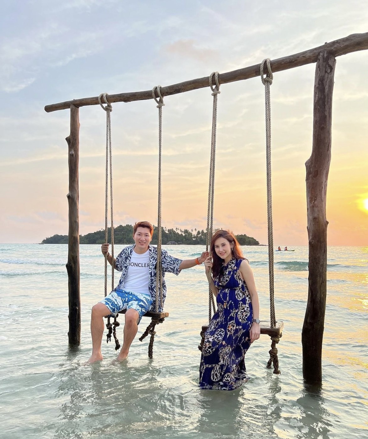 หวิดโดนไฟคลอกยกครัว แยม ธมลพรรณ์ เล่านาทีอุ้มท้องหนีไฟไหม้ สูญทรัพย์สิน 