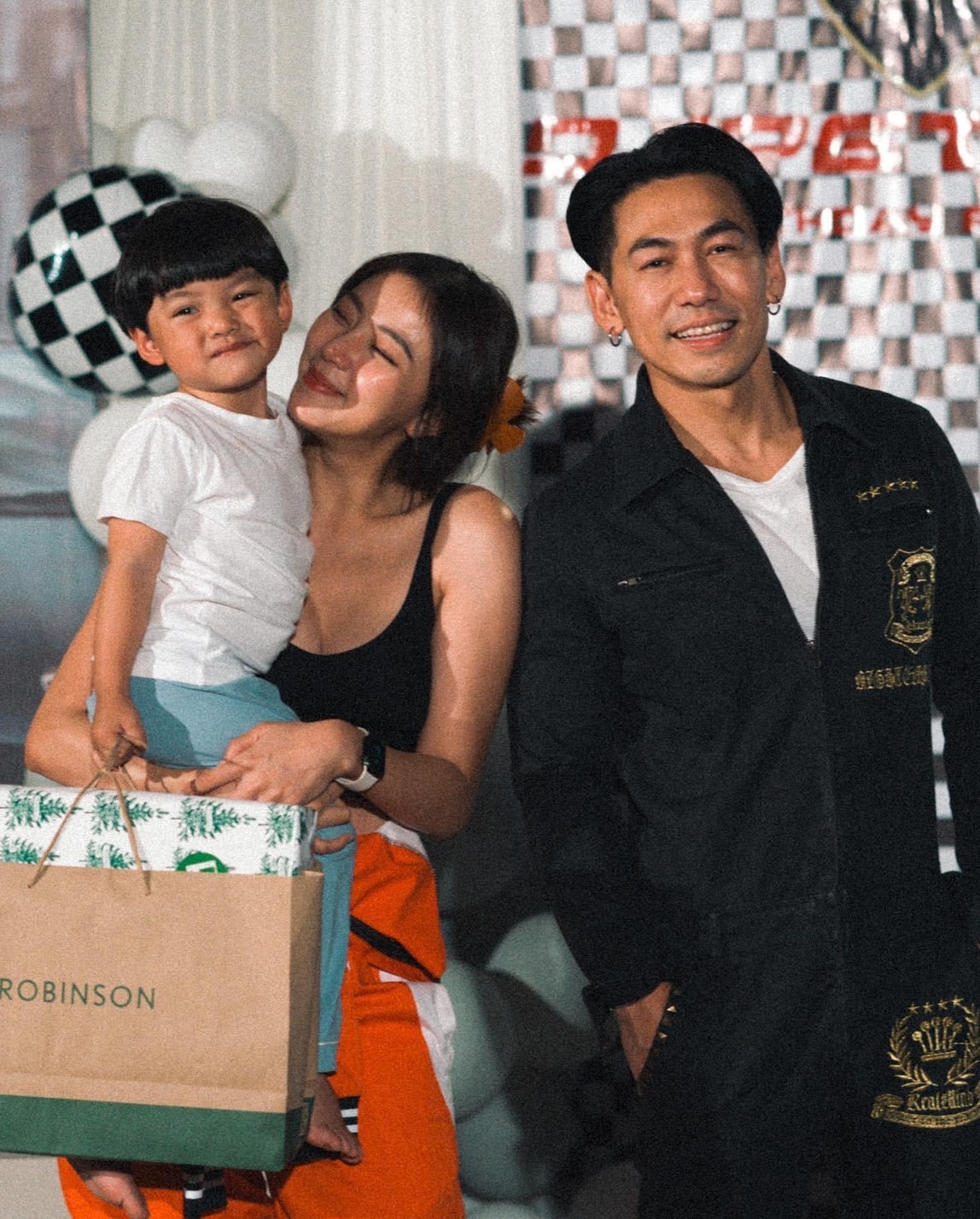 นิวเคลียร์ โอดน่าน้อยใจลูกไม่เอาแม่ เห็น ดีเจ.เพชรจ้า ทำสิ่งนี้? รู้สาเหตุทันที!!