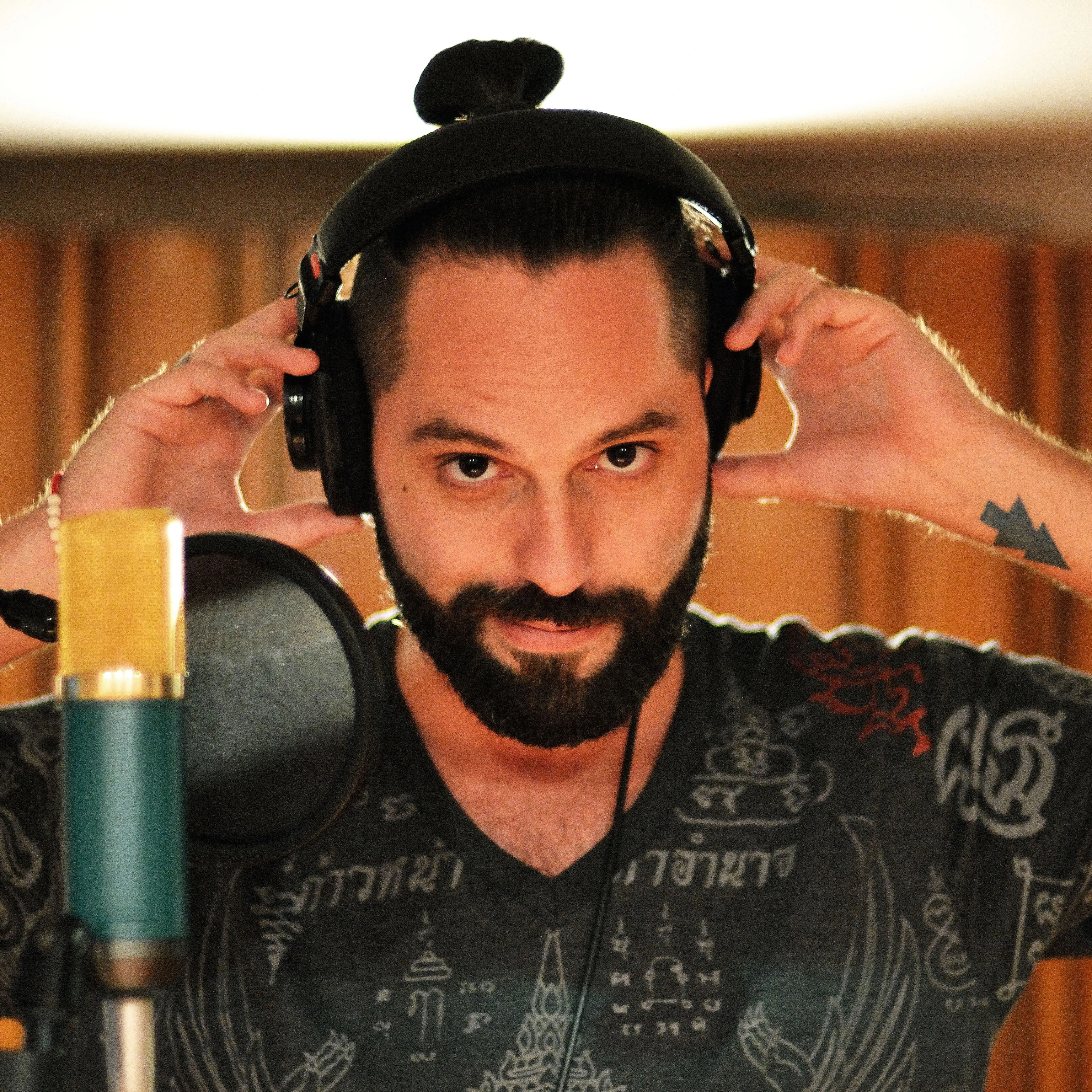 นักพากย์ อาจถูกแทนที่ด้วย AI หลังถูกนำเสียงไปใช้สอนปัญญาประดิษฐ์