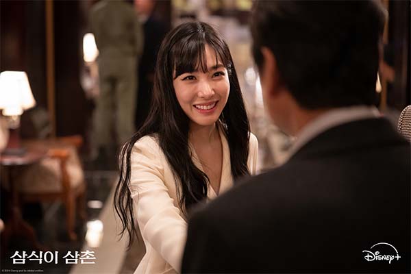 'ทิฟฟานี่ ยัง' กลับมาเล่นซีรีส์อีกครั้งในซีรีส์ย้อนยุค Uncle Samsik 'ทิฟฟานี่ ยัง' กลับมาเล่นซีรีส์อีกครั้งในซีรีส์ย้อนยุค Uncle Samsik