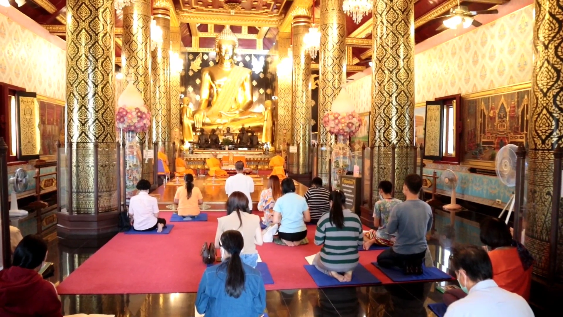 พระสงฆ์พิษณุโลก นำพุทธศาสนิกชน สวดมนต์ถวายพระพรชัยมงคล แด่ เจ้าฟ้าพัชรกิติยาภาฯ  