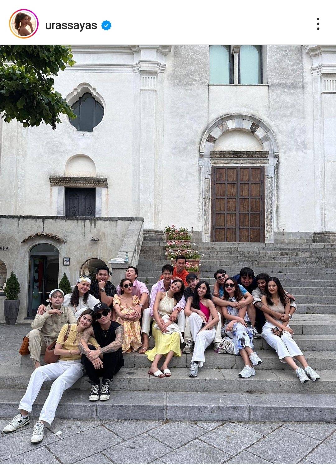 แฟนๆ ลุ้นซีน ณเดชน์-ญาญ่า ขอแต่งงาน หลังรวมตัวเดอะแก๊งเที่ยวอิตาลี แฟนๆ ลุ้นซีน ณเดชน์-ญาญ่า ขอแต่งงาน หลังรวมตัวเดอะแก๊งเที่ยวอิตาลี