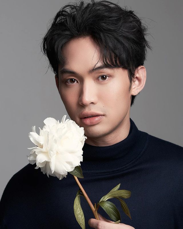 หวั่นเครียดหนัก! มะตูม โพสต์ภาพสีดำ ลบรูปโปรไฟล์ไอจี 