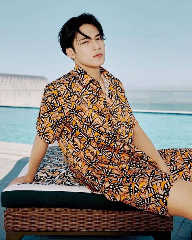 ‘มินนี่ (G)I-DLE’ ฮอตได้โล่!! ประชันดาราไอดอลกิมจิ ร่วมอีเวนต์แบรนด์หรู