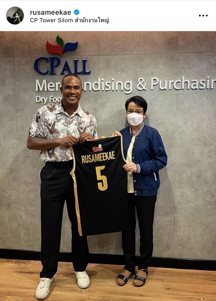 รัศมีแข ลงแข่งวอลเล่ย์บอลนัดแรก หลังหันมาเล่นจริงจังเป็นอาชีพ