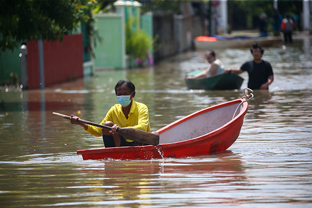 เช็กที่นี่สินเชื่อช่วยน้ำท่วม 5 สถาบันการเงิน บรรเทาผลกระทบจากอุทกภัย เช็กที่นี่สินเชื่อช่วยน้ำท่วม 5 สถาบันการเงิน บรรเทาผลกระทบจากอุทกภัย