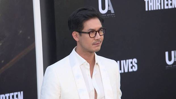 ‘เวียร์ ศุกลวัฒน์ - เจมส์ ธีรดนย์’ นำทัพดาราไทยเปิดตัวหนัง Thirteen Lives 13 หมูป่าที่ฮอลลีวูด (มีคลิป)