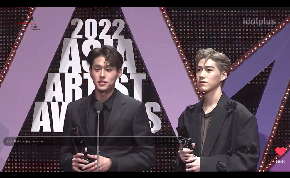 แฟนๆ เฮสุดเสียง!! ‘พีพี-บิวกิ้น’ คว้ารางวัลงาน ‘2022 AAA’ ที่ญี่ปุ่น