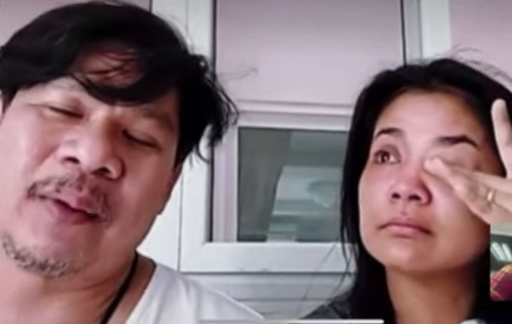 ตั๊ก ศิริพร ร่ำไห้!! ขอสู้ต่อแม้มองไม่เห็นแสงสว่าง ตั๊ก ศิริพร ร่ำไห้!! ขอสู้ต่อแม้มองไม่เห็นแสงสว่าง