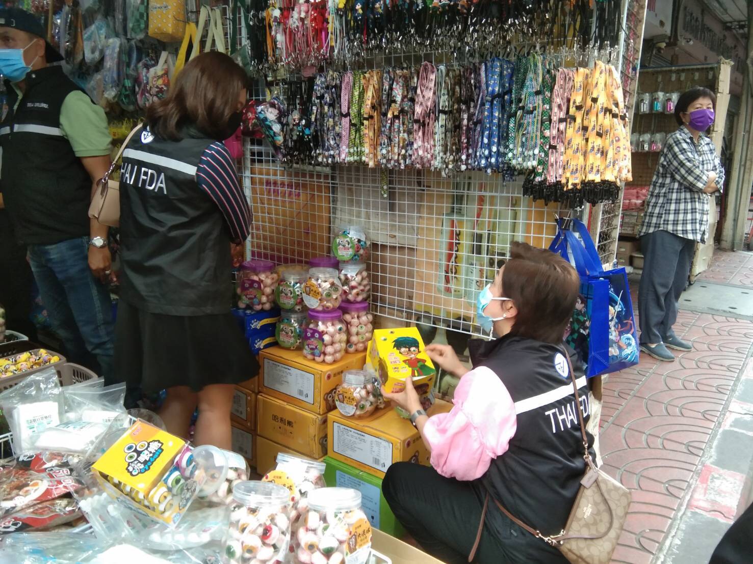 เตือนด่วน!!  ปคบ.ลุยกวาดล้าง เยลลี่ลูกตา อันตรายไม่ผ่าย อย.