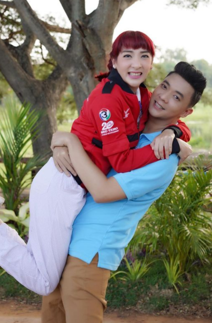 พี่ชาย 'เฟี้ยวฟ้าว' ฉะ 'หนุ่ม-มดดำ' ควรมีจรรยาบรรณหลังวิจารณ์น้องสาวออกรายการ