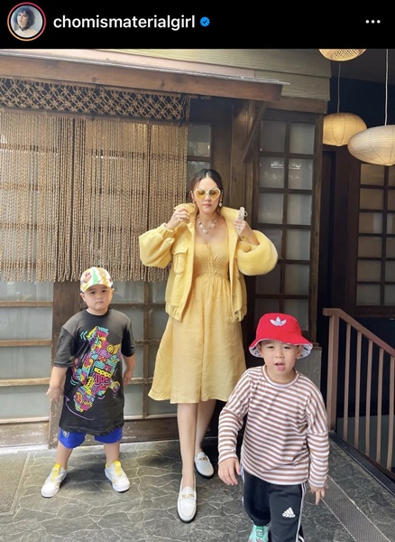 ชมพู่ อารยา ยอมทำทุกอย่างเพื่อลูกสาวคนนี้ แม้กระทั่งไปหาพระ และ นั่งสมาธิ ชมพู่ อารยา ยอมทำทุกอย่างเพื่อลูกสาวคนนี้ แม้กระทั่งไปหาพระ และ นั่งสมาธิ