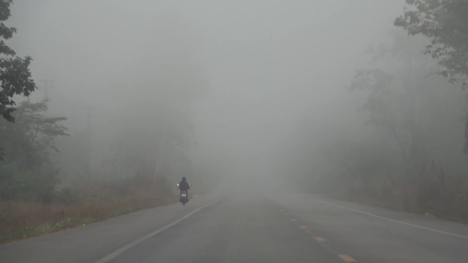 “ลำปาง” หมอกลงหนา อากาศแปรปรวน ร้อน-หนาว-ฝนตก “ลำปาง” หมอกลงหนา อากาศแปรปรวน ร้อน-หนาว-ฝนตก