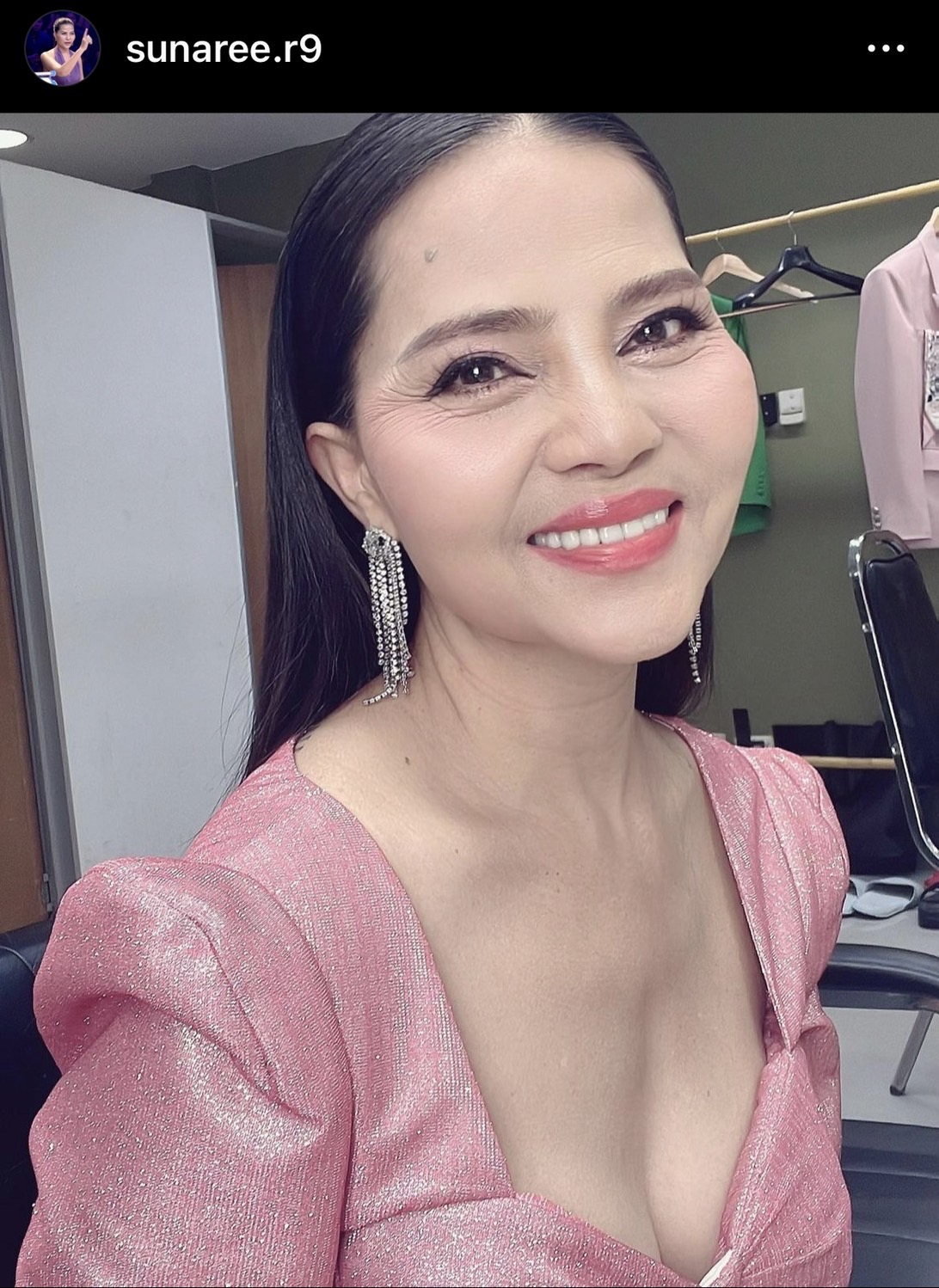 สุนารี โพสต์เศร้าเลิกสามี - พี่สาวเสียชีวิต 