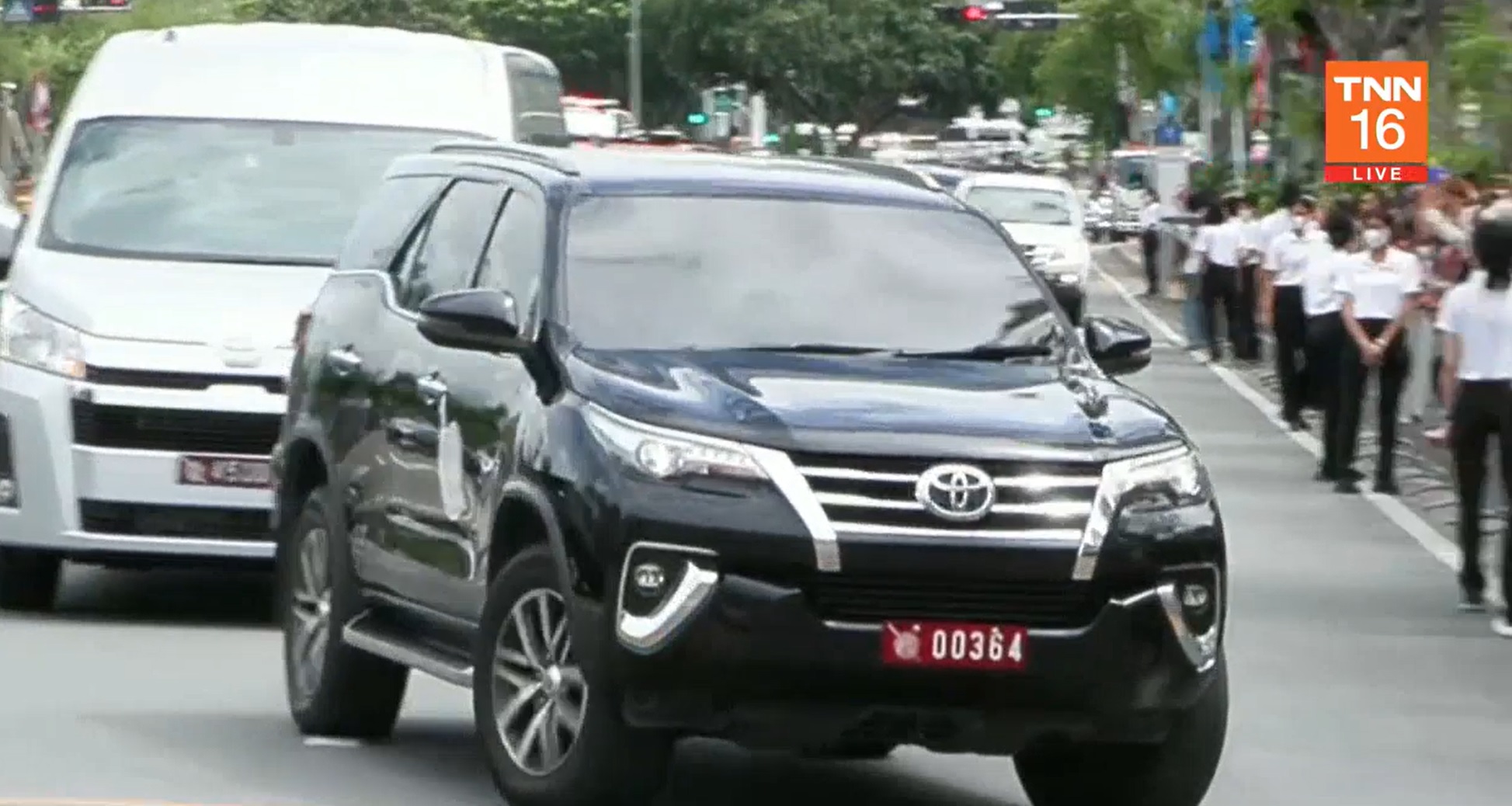 ทักษิณ ชินวัตร ถึงศาลฎีกา เพื่อฟังคำสั่งของศาล ทักษิณ ชินวัตร ถึงศาลฎีกา เพื่อฟังคำสั่งของศาล