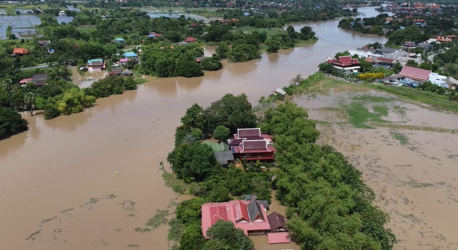 น้ำท่วมอยุธยา! บางบาล จมน้ำ 16 ตำบล เดือดร้อน 8,182 ครัวเรือน