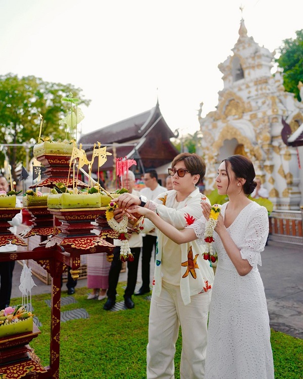 “เบลล่า ราณี” ร่วมงานประเพณีใส่ขันดอกบูชาเสาอินทขิล ที่เชียงใหม่