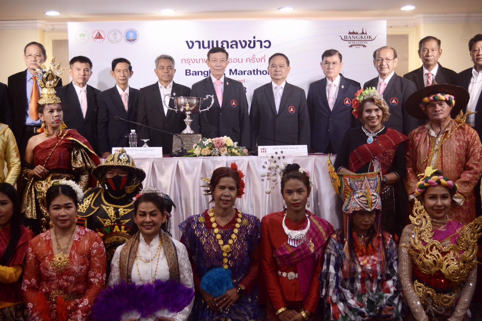 'สมาคมนั่งวิ่งเพื่อสุขภาพฯ' จัดกิจกรรม 'กรุงเทพมาราธอน' ครั้งที่ 34 แชมป์รับแสนบาท
