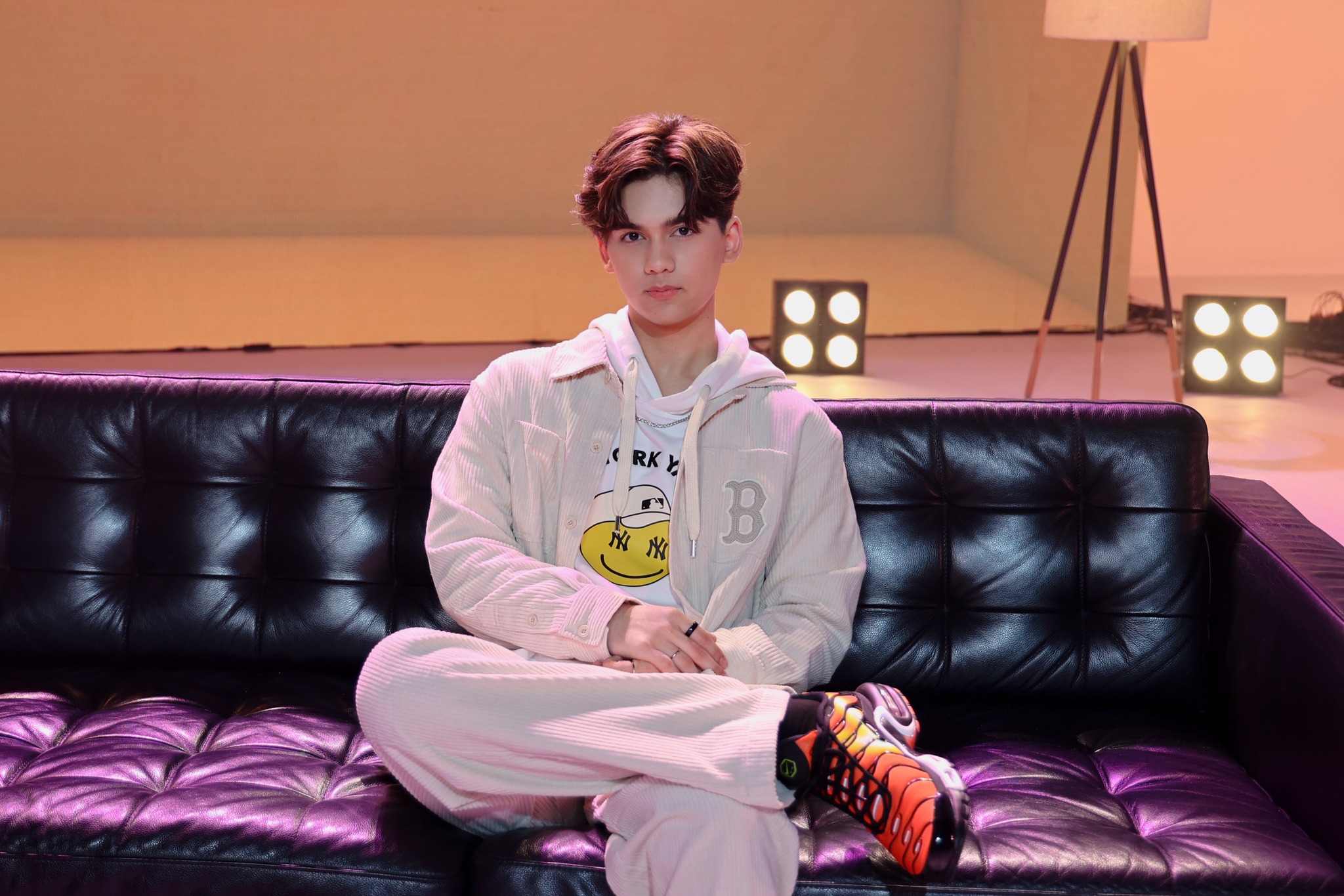 ทิกเกอร์ ใจฟู! หลังกระแสเพลง RU OK? เข้าใกล้ 1 ล้านวิว (มีคลิป)