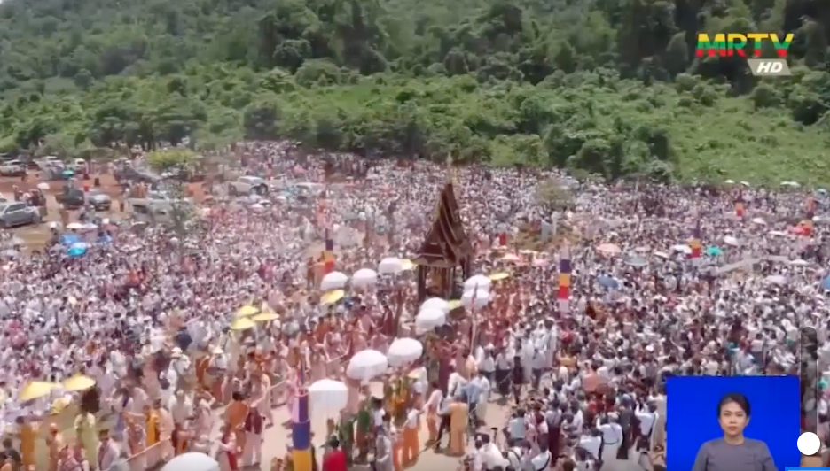 เปิดคลิป ‘ครูบาบุญชุ่ม’ ปลงผมแล้ว ลูกศิษย์จัดขบวนราชรถยิ่งใหญ่ เปิดคลิป ‘ครูบาบุญชุ่ม’ ปลงผมแล้ว ลูกศิษย์จัดขบวนราชรถยิ่งใหญ่