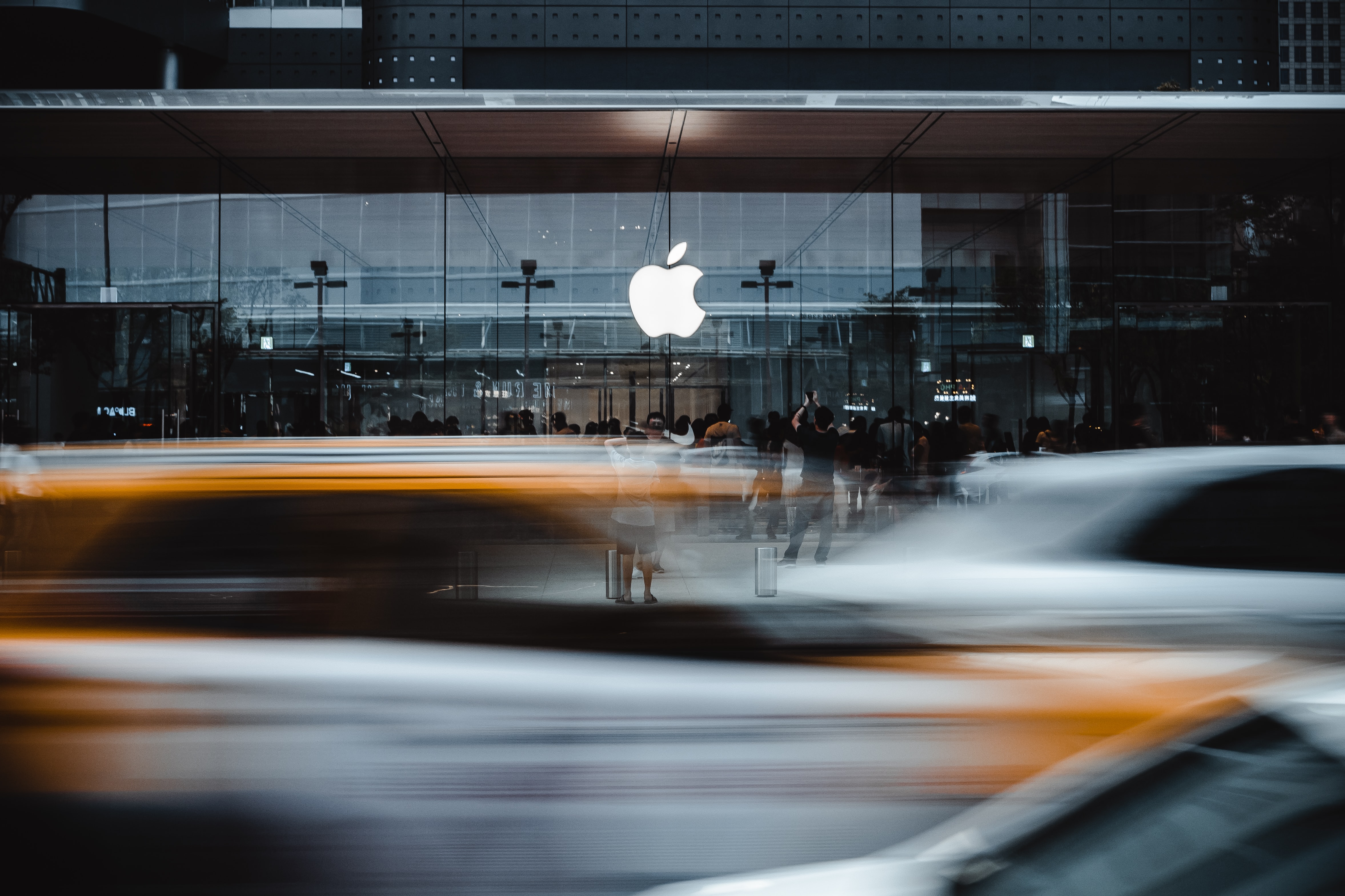 Apple เตรียมขึ้นค่าบริการเปลี่ยนแบตเตอรี่ iPhone เริ่ม 1 มีนาคมนี้ ! Apple เตรียมขึ้นค่าบริการเปลี่ยนแบตเตอรี่ iPhone เริ่ม 1 มีนาคมนี้ !
