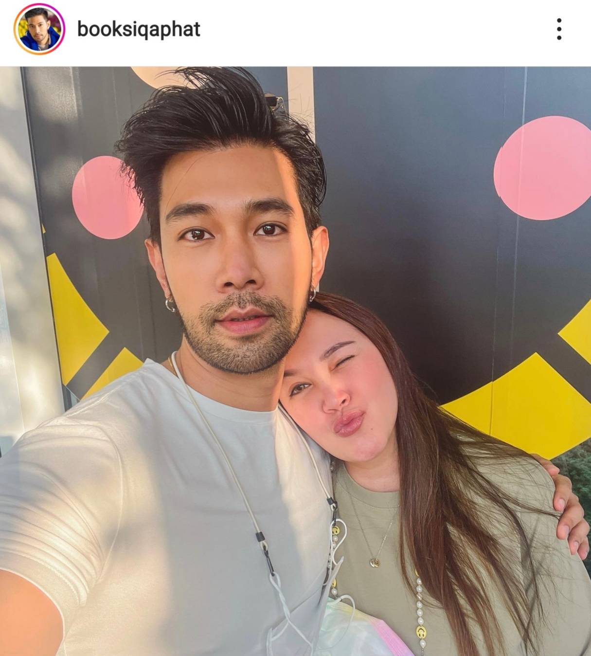 เปิดวาร์ป บุ๊ค สิคพัชศ์ โปรไฟล์ไม่ธรรมดา หนุ่มหล่อข้างกาย ทาทา ยัง เปิดวาร์ป บุ๊ค สิคพัชศ์ โปรไฟล์ไม่ธรรมดา หนุ่มหล่อข้างกาย ทาทา ยัง